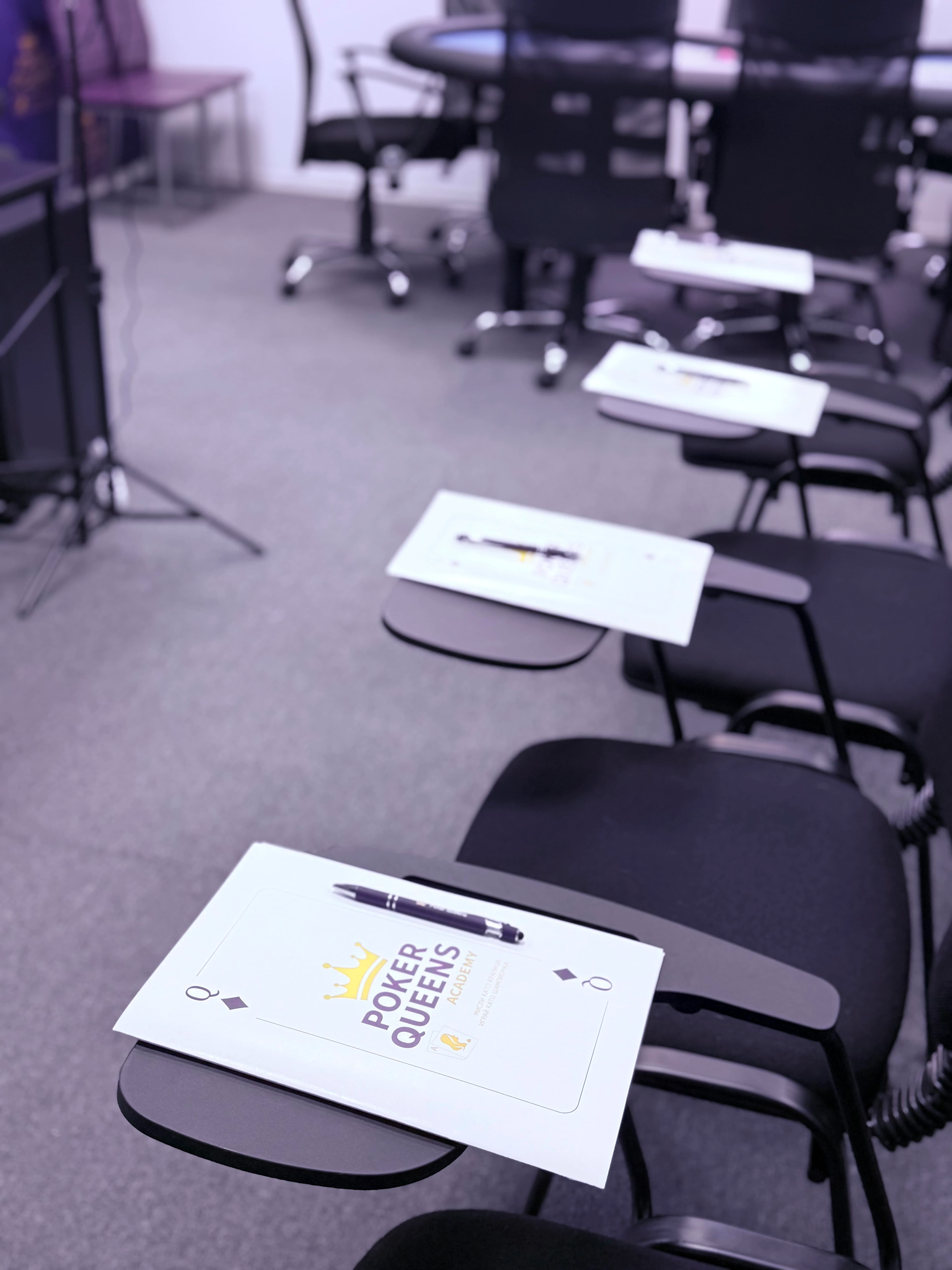 Poker Queens Academy - Галерия снимка 27
